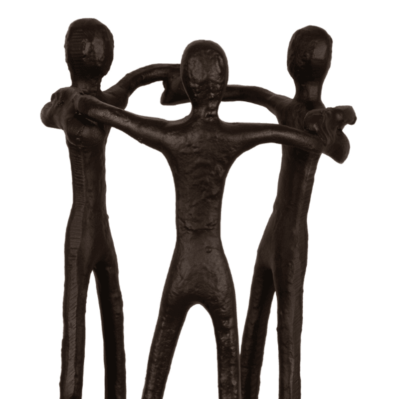 Figur folk i ring - matt sort metall 18,5x36cm